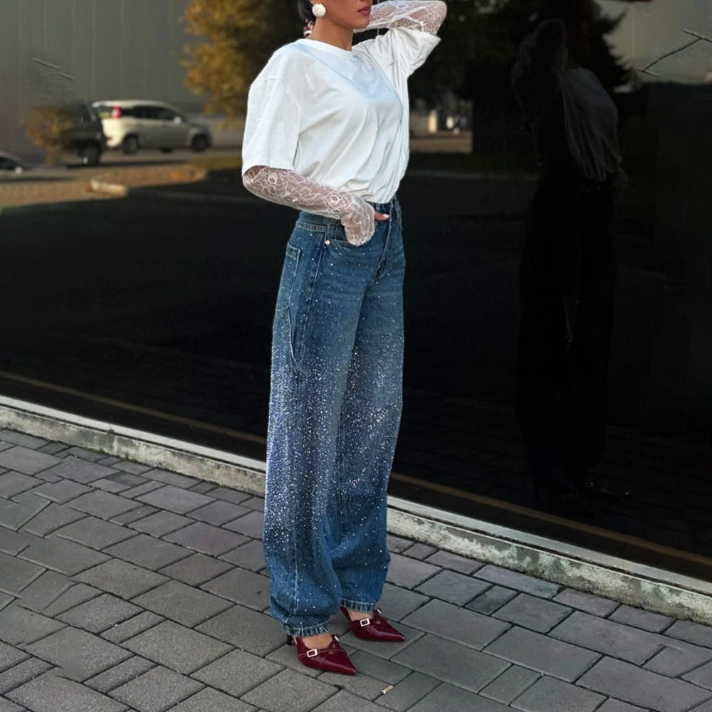 Léa – The Starry Oversized Jeans That Shine Under the Moonlight