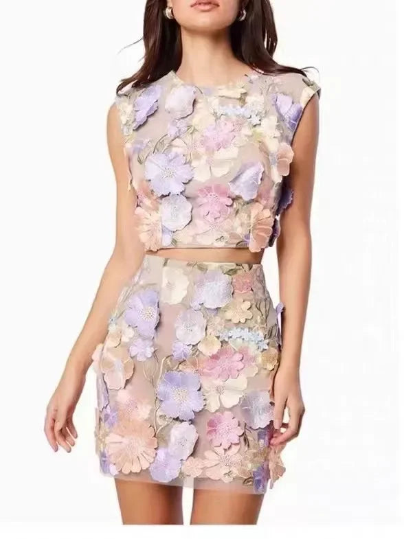 Amelia Bloom Set - The Radiant Floral Ensemble