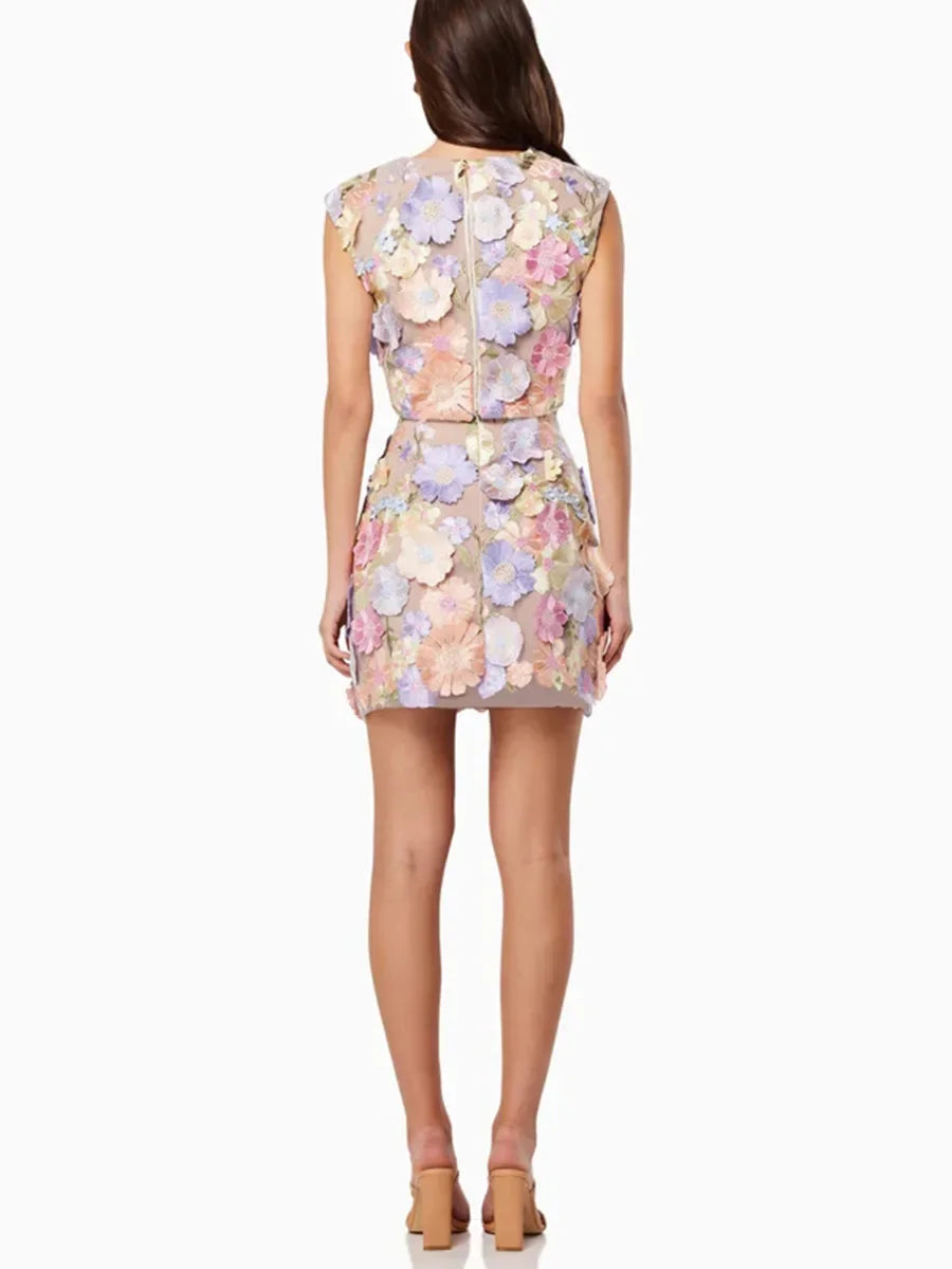 Amelia Bloom Set - The Radiant Floral Ensemble