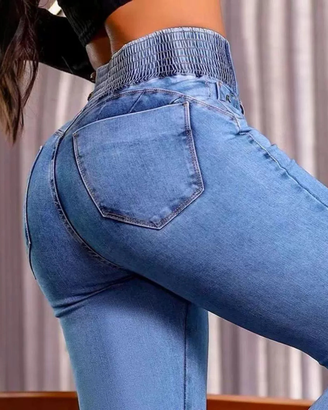 Alessia – High-Waisted Sculpting Jeans